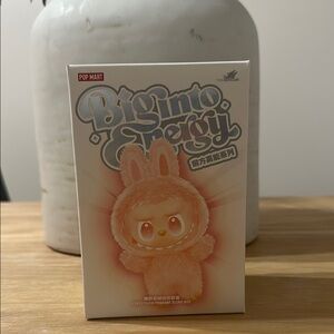 Pop Mart Big Into Energy LABUBU Serenity